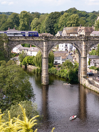 Knaresborough High Bridge with train